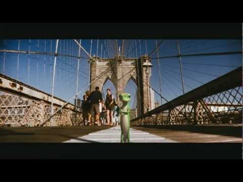 Geico - Brooklyn Bridge (feat Cant Stop Me by Crown)