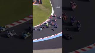 Opening-lap drama: Martin wipes Bezzecchi out! 💥