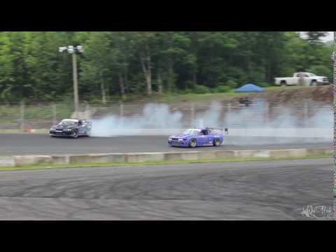 Brad Carlton Leading Marin Guilbault - Formula Drift Canada Round 2 2015