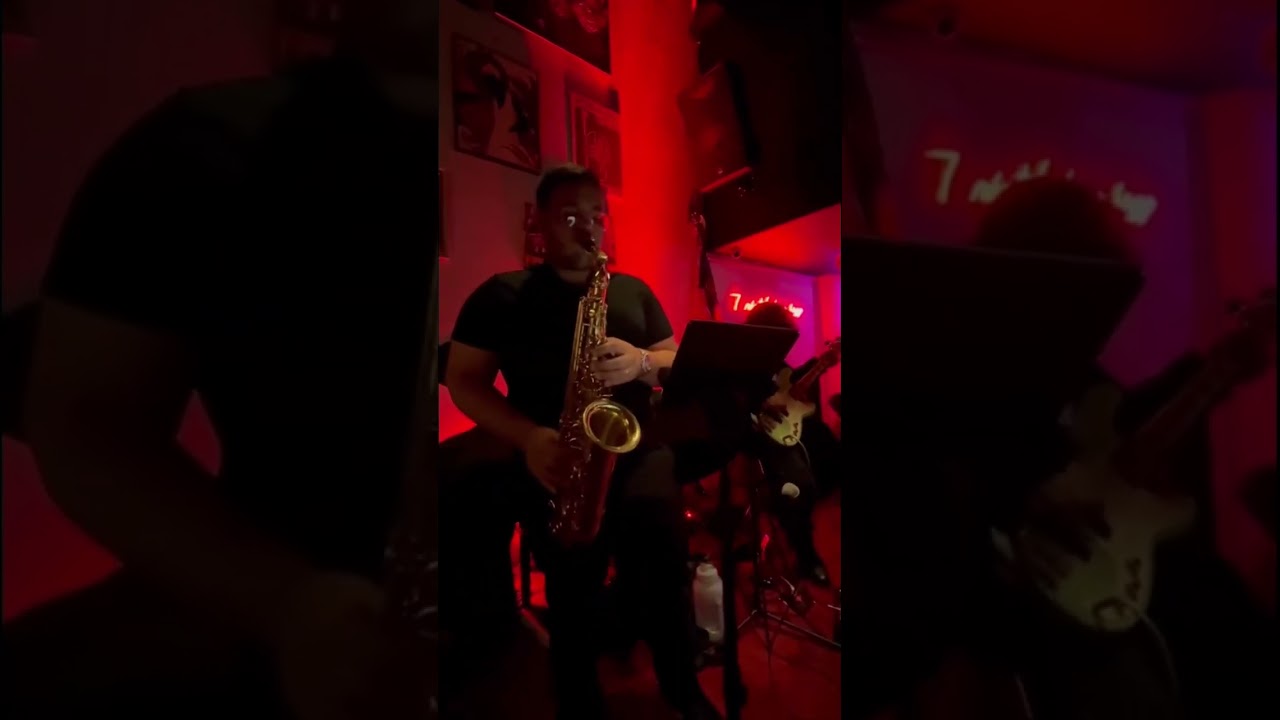 Promotional video thumbnail 1 for Sax In The City