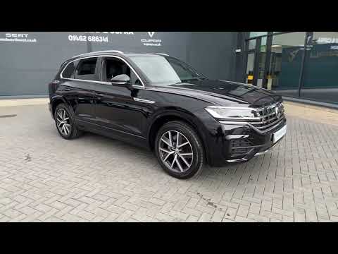 Letchworth SEAT & CUPRA - Volkswagen Touareg 3.0 TDI 286PS Mark 3 4MOTION R-Line - KE19FVF