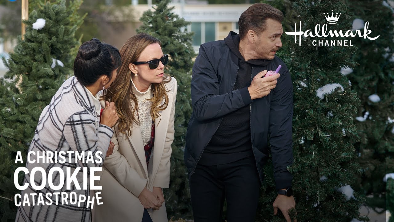 Sneak Peek - A Christmas Cookie Catastrophe - Hallmark Channel