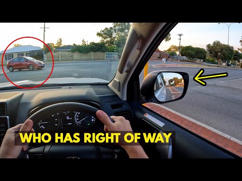 Who has right of way? T JUNCTION RIGHT TURN AUSTRALIA