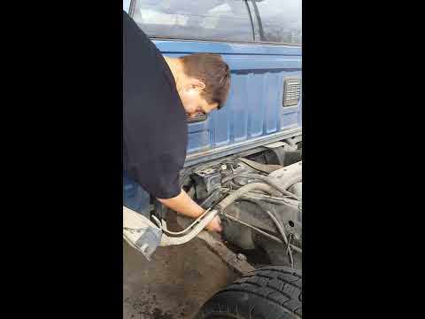 2006 Dodge Ram 1500 Replace Fuel Pump by Removing Truck Bed