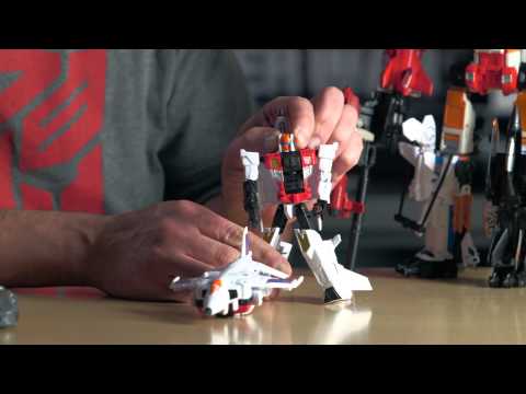 Transformers US | Designer's Desk- Combiner Wars Quickslinger and Brake-Neck | Transformers Official