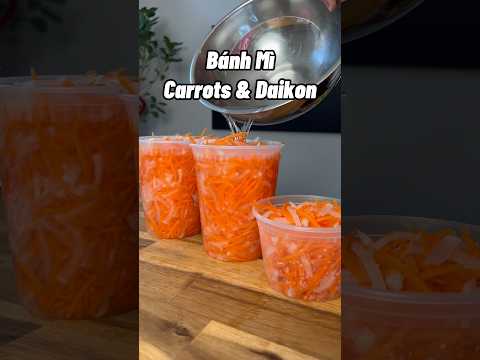 Pickled Carrots and Daikon for Banh Mi