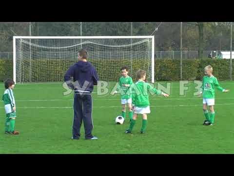 Voetbal Eemdijk F1 tegen SV Baarn F3 (za 7 nov 2009)