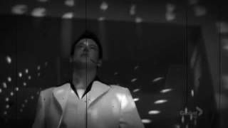 Glee - Stayin&#39; Alive (lyrics)