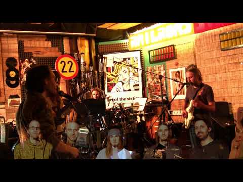 The Dukes of Prunes: Magic Fingers