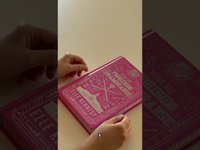 Vídeo relacionado con La norma Dixon (Ed. especial limitada en tapa dura con cantos pintados) (Wonderlove)
