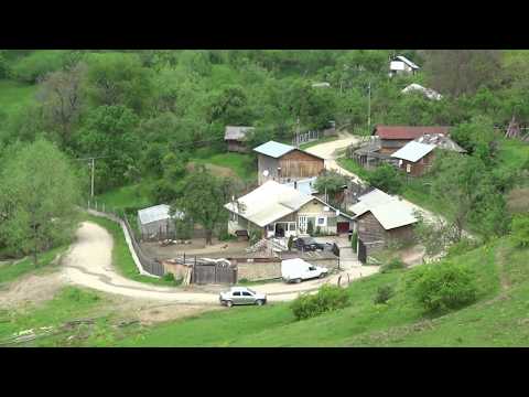 Panorama in satul Costişata, comuna Bezdead, judeţ Dâmboviţa