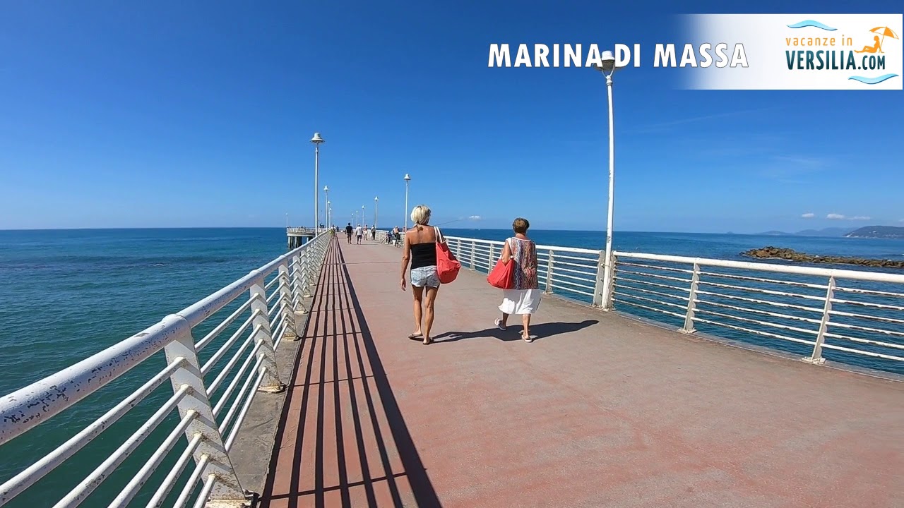 Il pontile di Marina di Massa, Mare, Spiaggia e vista sulle Alpi Apuane