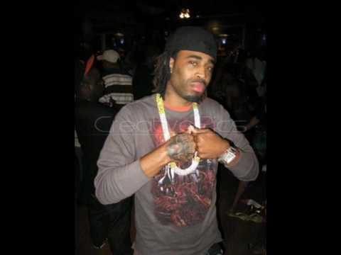 L.A. Da BoomMan Ft. Waka Flocka, Roscoe Dash, J. Futurstic  Yung L.A. - On My Dick Now (Inst)