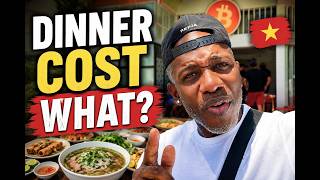 10 People Went Out For Dinner in Vietnam...We Couldnt Believe the Bill 🇻🇳 @MeetTheMitchells