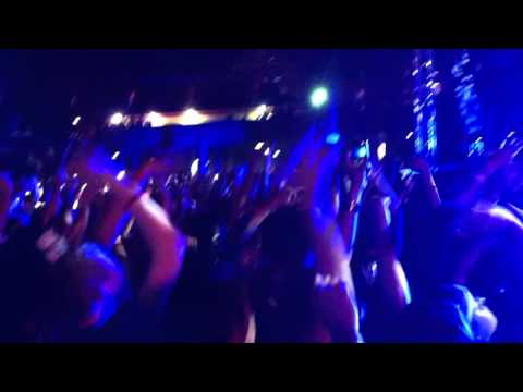 Tiesto @ Floyds Music Store - Dimitri Vegas, Like Mike, Yves V & Angger Dimas - Madagascar HD