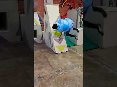 Lvl 1 Parkour Be Like....