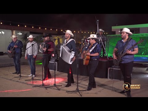 Los Caballeros Ft Zares de Culiacán - EL NK