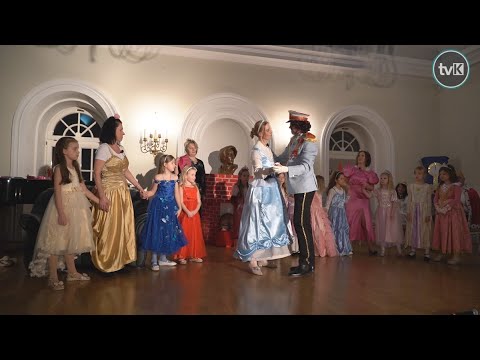 „Kopciuszek” w wykonaniu dusznickiej biblioteki