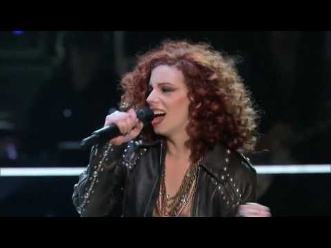 Avery Wilson v. Chevonne Titanium The Voice