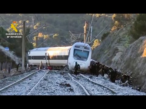 Tragedia ferroviaria en España: el choque de dos trenes de alta velocidad causa decenas de muertos