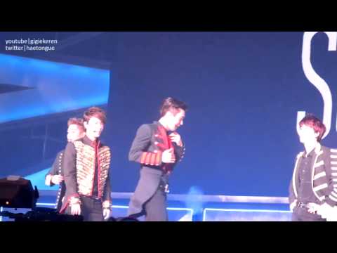 130602 SS5 INA - Siwon jumping to greet the fans at far back