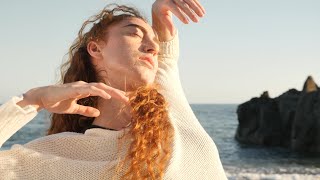 Не Люби (Ne Lyubi) Lyrics English Translation