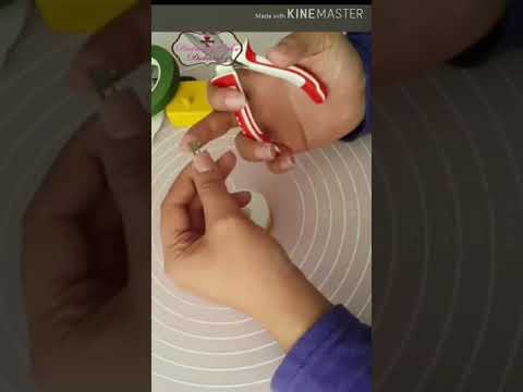 Eryngium / sea holly gumpaste filler مالئات هولى البحر بالسكر