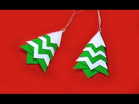 Quick origami Christmas tree! Great ideas for Christmas decoration and ornaments