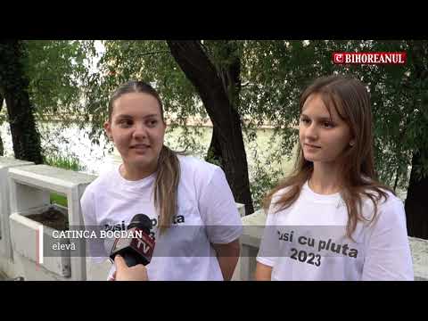 eBihoreanul.ro - Elevii unui liceu din Oradea s-au întrecut pe Criș cu bărci construite din flacoane