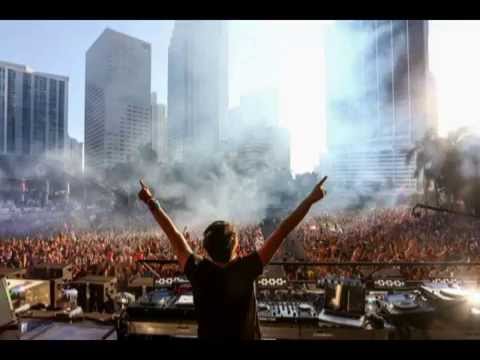 Porter Robinson - Live @ Ultra Music Festival 2013 Miami 16.03.2013 HD