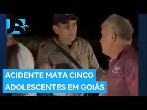 Acidente entre van escolar e caminhão mata cinco adolescentes em Goiás