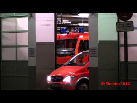 Blaulichtsparer beim Ausrücken, ELW 1 BF Berlin Wache Mitte 1100