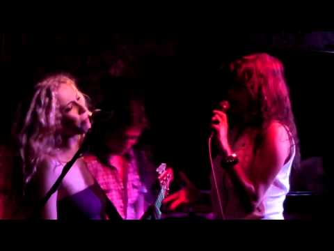 download lagu mp3 mp4 Radiolux, download lagu Radiolux gratis, unduh video klip Radiolux