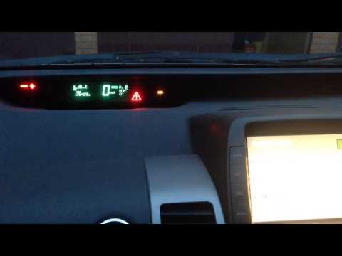 Ошибка тормозной системы Toyota Prius 20