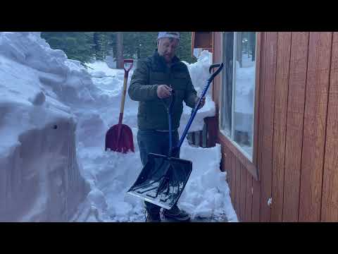 SnowJoe Shovelution vs. Ace Scoop Shovel