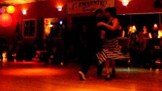 Milonga "El Lloron" performed by Vladimir Estrin and Barbara Salas