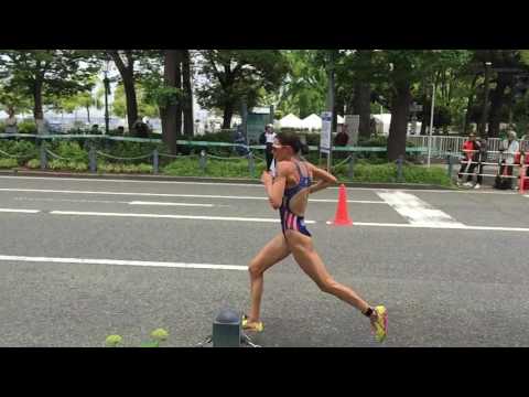 Gwen Jorgensen - Running form Analysis,  2016.05.14 Yokohama Triathlon【Slow Motion 240fps】