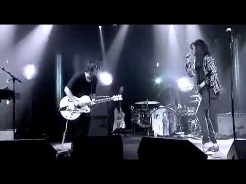 The Dead weather - child of a few hours is burning death (concert prive)