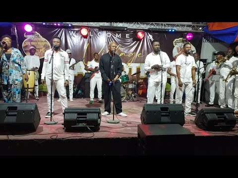 CONCERT YA MANDA CHANTE PAS COMME LES AUTRES  ( Invité : Sarah Solo de Wenge Maison Mère )