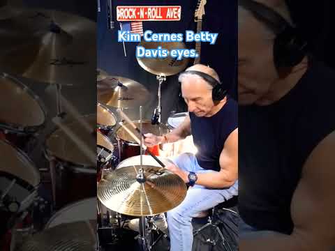 Kim Carnes - Betty Davis eyes @DonnieRockAve  #kimcarnes #music