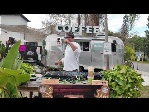 LATIN DANCEHALL 2025 - DJ ESTRADA at Cafecito Sessions (Ingeniero, Passoa, Hecha Pa Mi, Beele,)