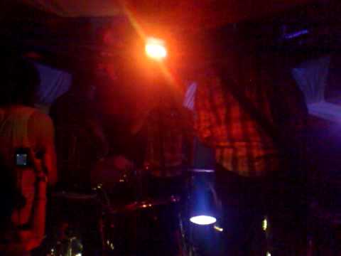 Thumbnail for Johnnie got high - Fans (Kings of Leon cover) by Kings of Leon