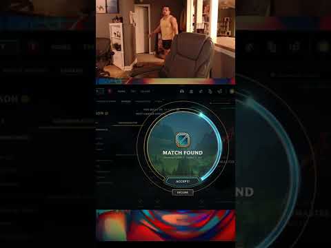 Tyler1 miss clicks queue button