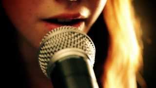 Lilly Among Clouds - Blood &amp; History ••• perlenTV 016