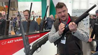 Video: CZ 457 .22 LR Varmint Synthetic 20 tum 1/2-20