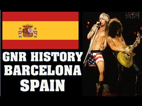 Guns N' Roses True Story: Barcelona, Spain 1993- Duff/Slash Sign Over GNR Name?