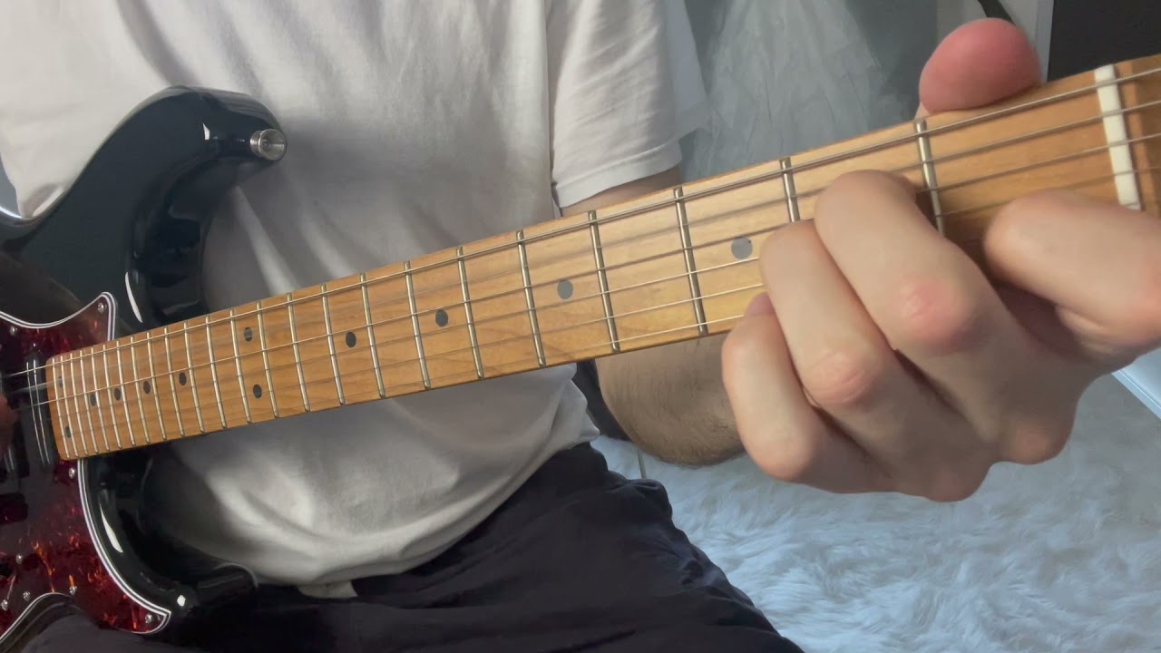 Roberto Barlocci playing a Right Round chord melody arrangement on solo guitar