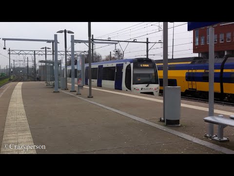 RET Metro RSG3 vertrek Leidschenveen naar Slinge met VIRM trein op de achtergrond