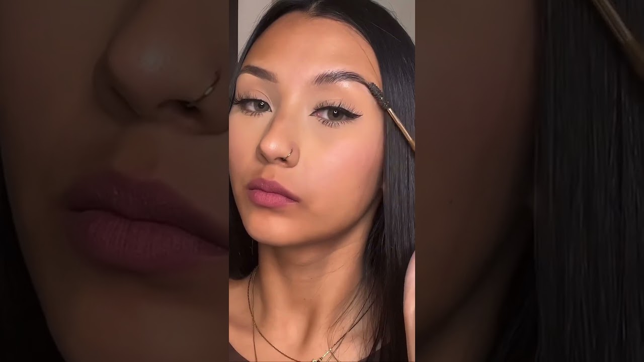 Watch Laminando mis cejas con gel 🥸 Now Laminando mis cejas con gel 🥸