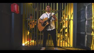 Tenis Cortez Music Video